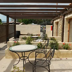 מלון דירות El Rancho, טריפה